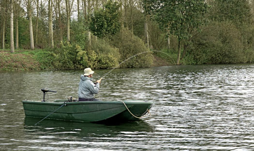 La pêche à la mouche en barque – Pêches sportives